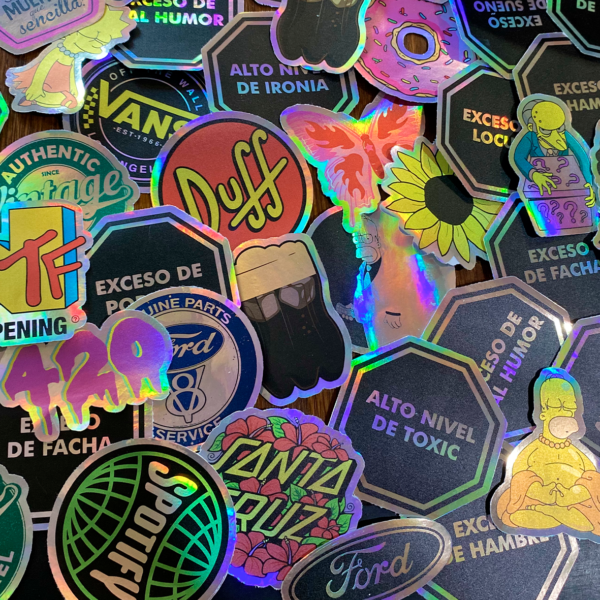 Pack stickers a elección (7cm)<p> vinilo holografico